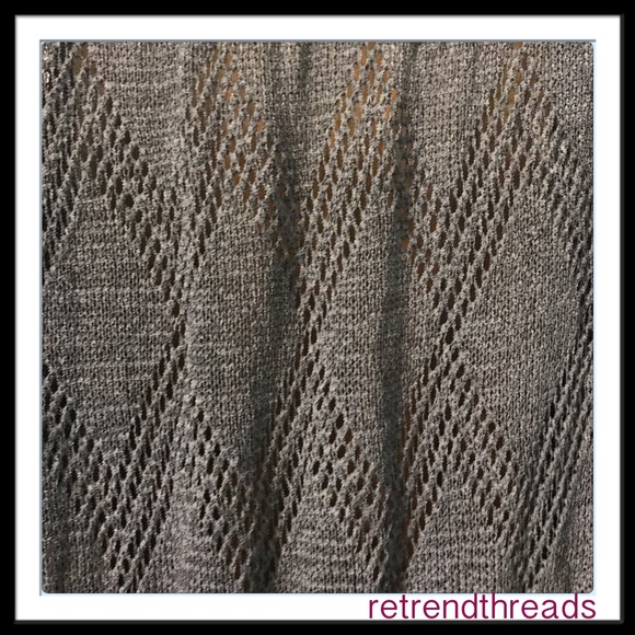 Super cute sweater! - Picture 3 of 5